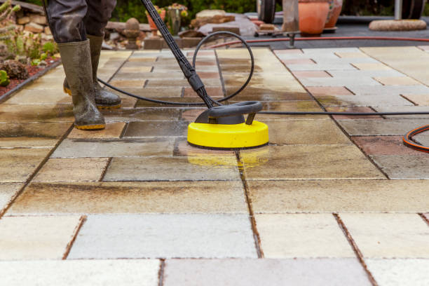 Best Graffiti Removal  in Northbrook, OH